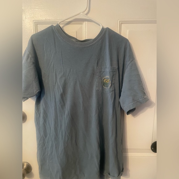 tshirt - Picture 2 of 2